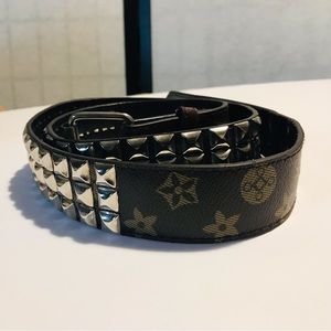 Men’s Studded Faux Leather  Belt Size 38-40. Good condition